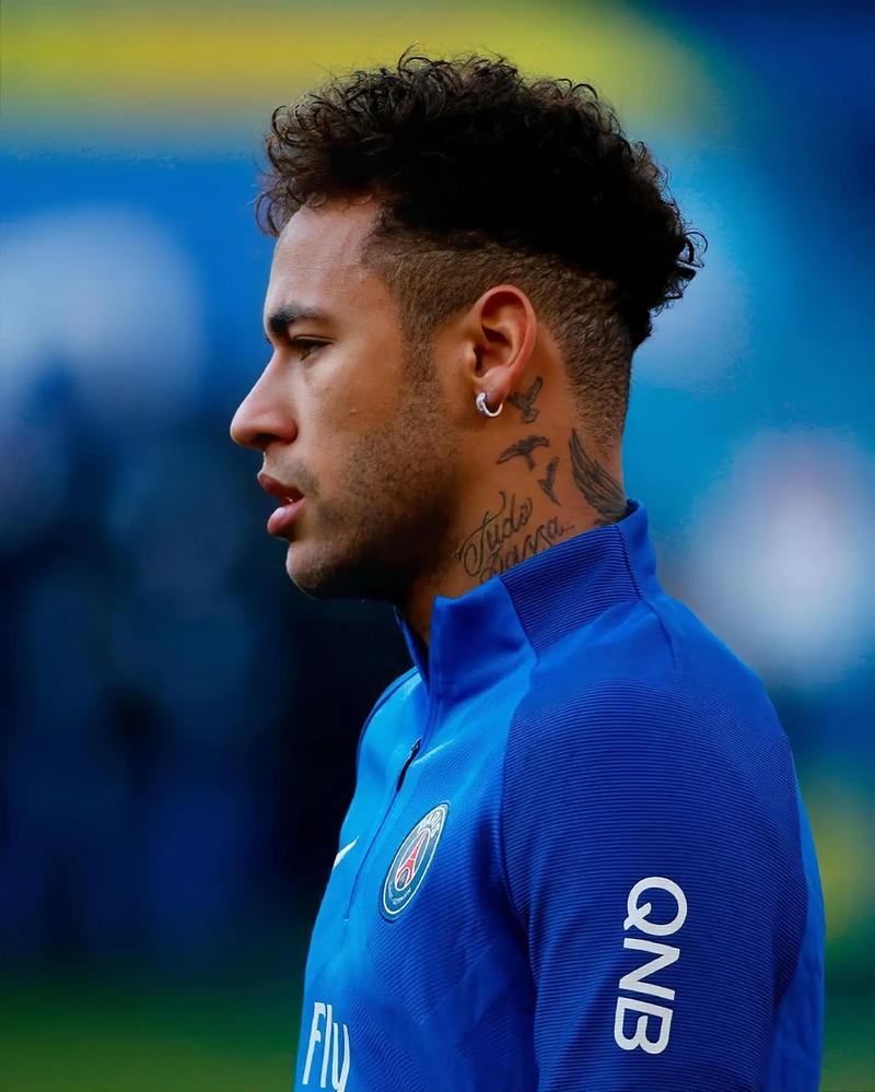 TA：阿森纳真正的隐患集中于防线；维拉的阵容几乎没容错空间（TA：阿森纳最大软肋在后防，维拉阵容几乎零容错）