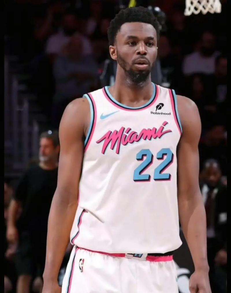 利物浦欧冠客场取分战平切尔西（欧冠客战切尔西，利物浦带走一分）