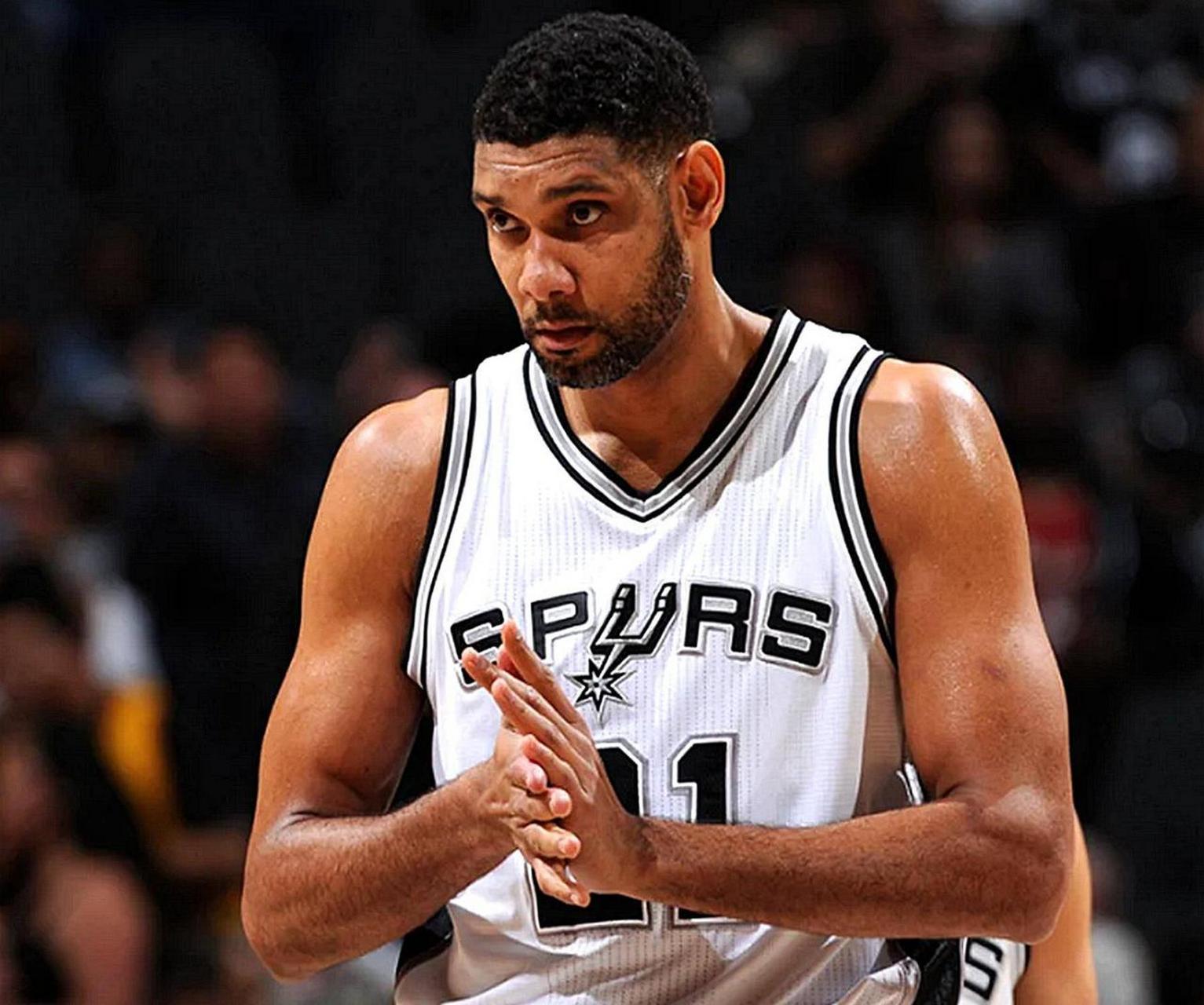 兰克尔-泽：如果合同合适的话，我愿意为青岛海牛效力十年（兰克尔-泽表态：若合同合适，愿为青岛海牛效力十年）